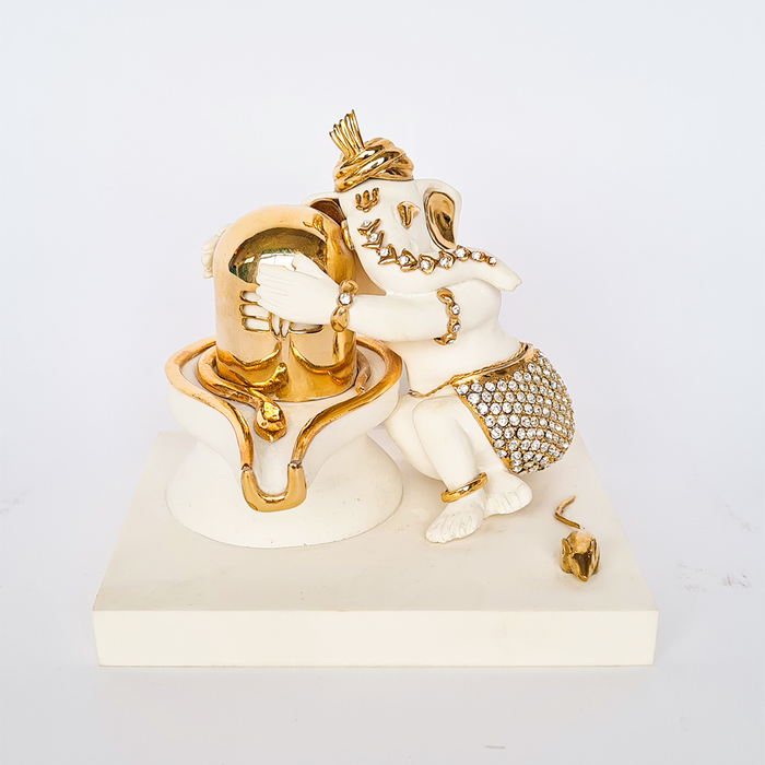 Baby Ganesha Shiv ling With Crystal