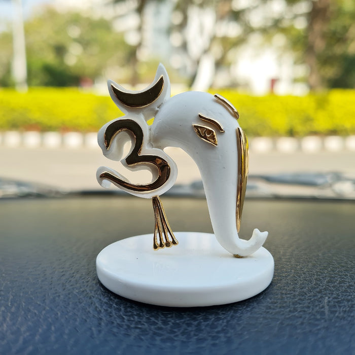 Ganesha & Om