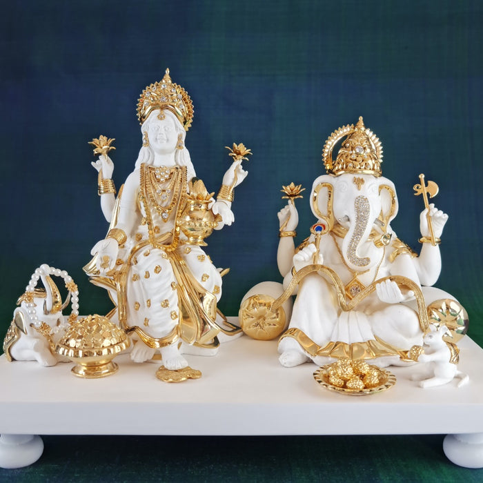 Minimal Laxmi Ganesha