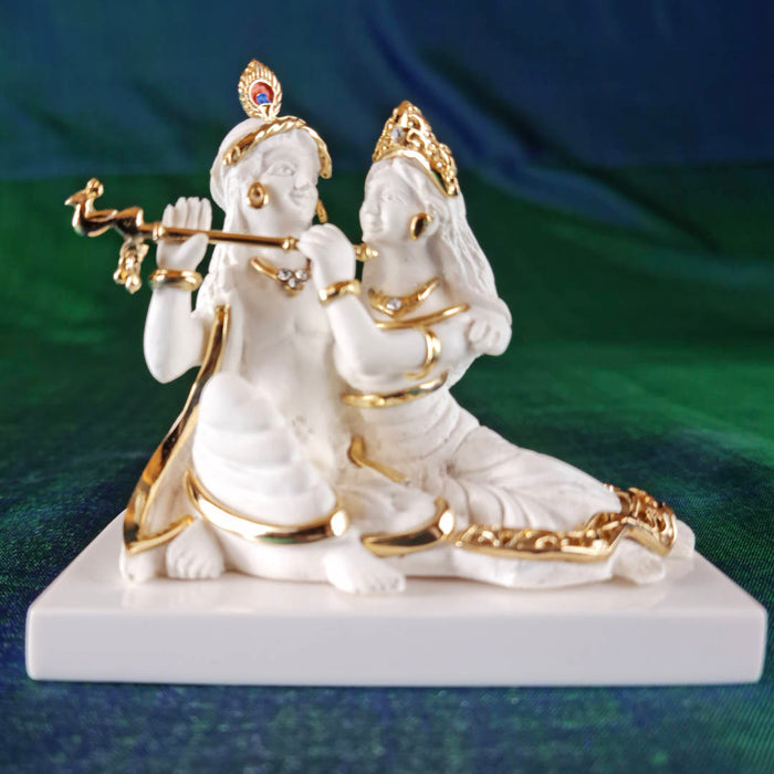 Minimal Radha Krishna (small)
