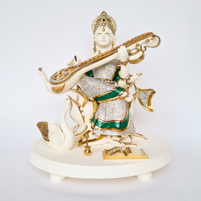 Saraswati With Crystal