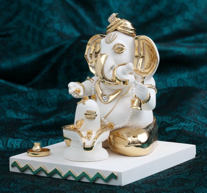Ganesha (praying)