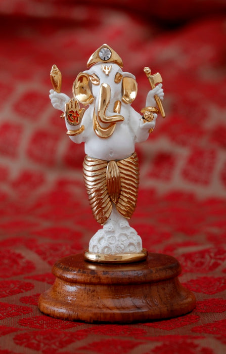 Ganesha (standing, small)